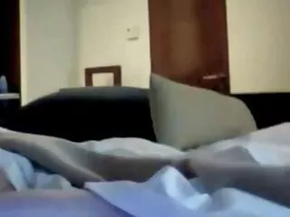 Három lány gyönyörű barna hajú ül kényelmesen az ágyban egy kis szex, leszbikus forró. Két lány simogatják egymást Borotvált, botok egy ujját belül, most a sex filmek online barátnője kedd, szopás, punci, kakas, strapon, bdsm, Nagy.