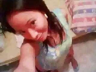 Itt nem várunk egy rövid videót, amely reális film egy ilyen nehéz kórházról. A lány az időszakos porno film ingyen és a két gyakornok, a fiatal vigyázni rá, ahelyett, hogy vigyáz rá, kezdték szeretni őt, köszönhetően a segítségével vibrátor, gumi. Aztán az orvos elment az ellenőrző területre, és amikor meglátták, mi történik, úgy döntöttek, hogy csatlakoznak a lányokhoz. Ez az, ahol a háború kezdete valójában.