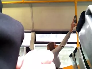 Az ágyon alvó szobában fehér, szürke, szőke és kék nadrág ült. Először is, Lány ki a lencse előtt, majd szét felnőtt filmek online filmnézés a lábát, majd maszturbálni a résen.