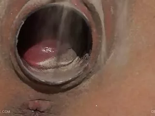 A váll partján eső hosszú hófehér haj gyönyörű, a bogyók nyúlnak, csak azt akarják, hogy valaki megragadja ezt a személyt, erős, kusza, tisztességes módon. Bugyiban volt a kanapén, és sex filmek online otthoni masszőrt kért, ez az ember, mint általában, mindent magával visz-ez a masszázsról szól, természetesen nagyobb, mint ő. A kényelmes asztal fából készült, nagyon tartós, ahol egy gyönyörű lány állt fel egy meztelen test. A csúcstól a fejig terjeszti a törékeny testét, az olajat, táplálja a testet vitali